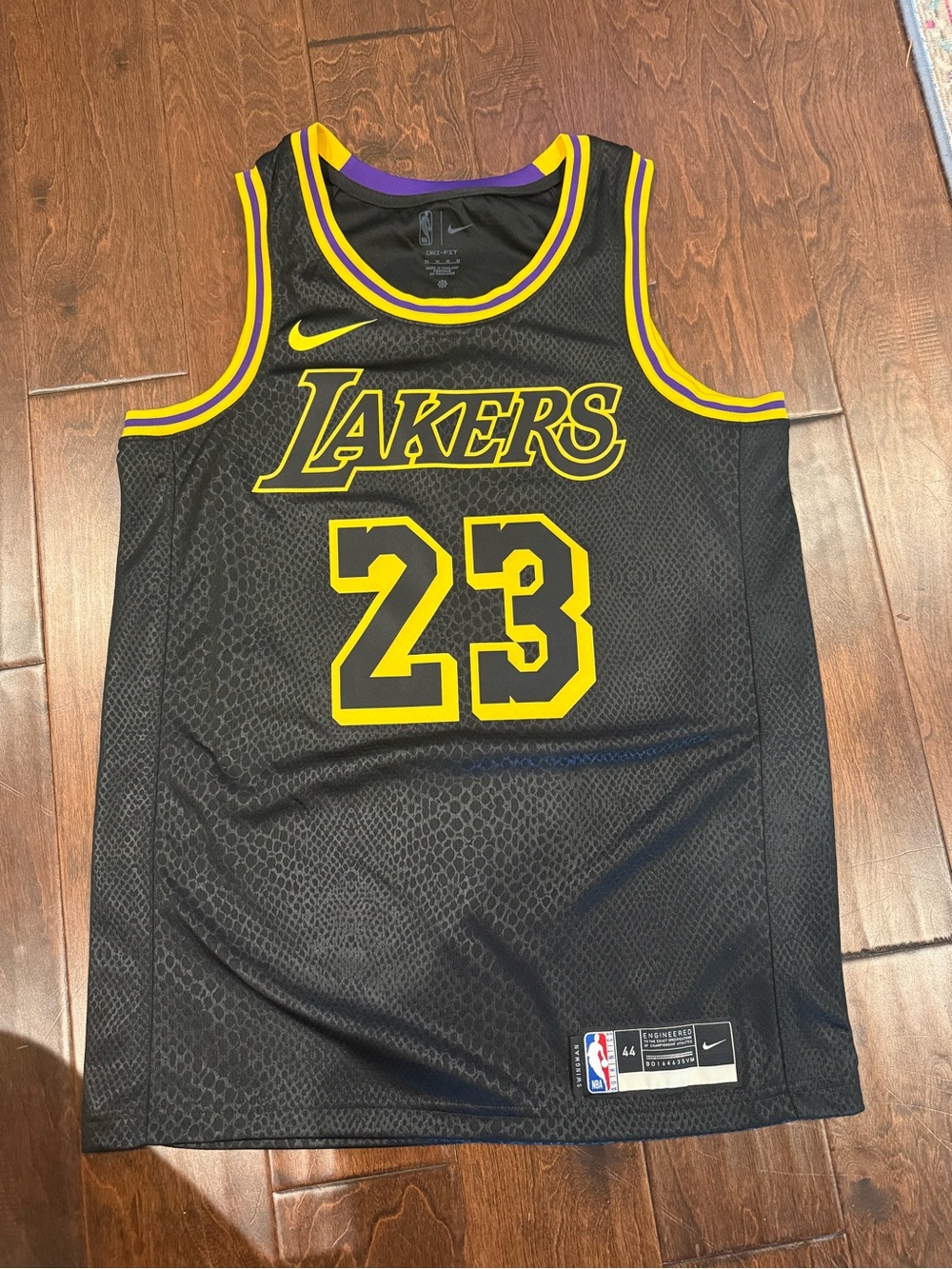 Lakers LeBron James #23 "Black Mamba" City Edition Swingman Jersey NEW